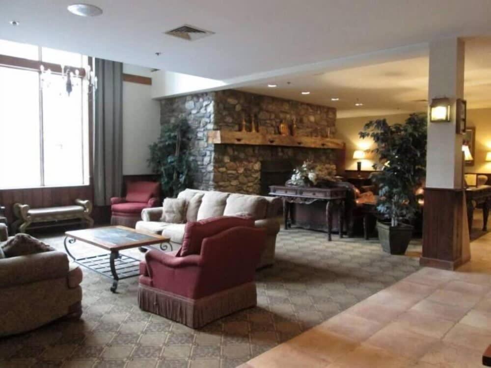Gorgeous 1St Fl Mtn View Jiminy Suite Sleeps 4 Ski On Off Hancock Exterior photo