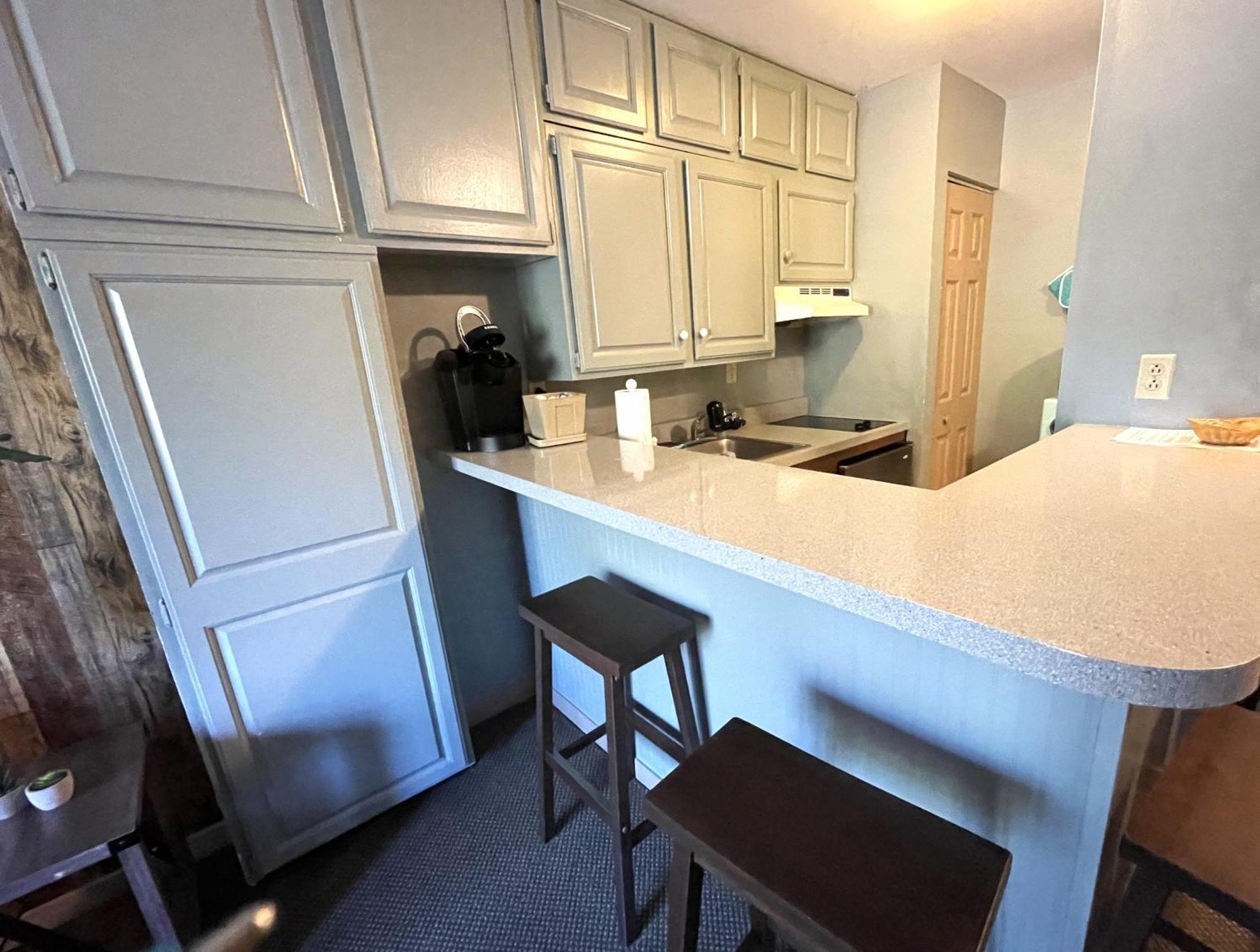 Gorgeous 1St Fl Mtn View Jiminy Suite Sleeps 4 Ski On Off Hancock Exterior photo